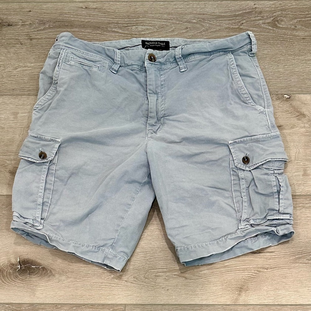 American Eagle Outfitters Men’s Cargo Slim Shorts Size 33 Light Blue